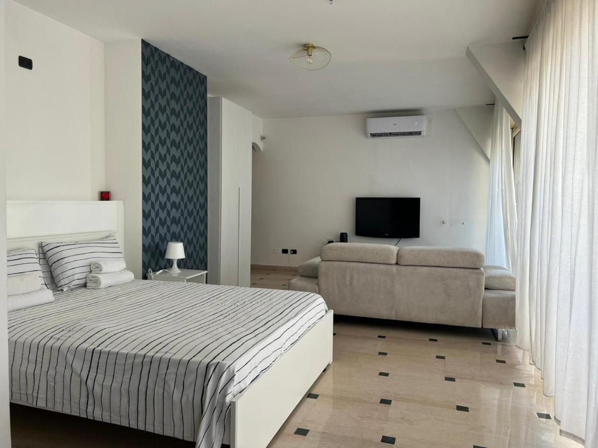 Terrazza Rue Ragusa Howme บารี ภายนอก รูปภาพ