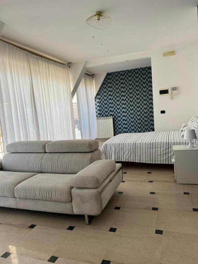 Terrazza Rue Ragusa Howme บารี ภายนอก รูปภาพ